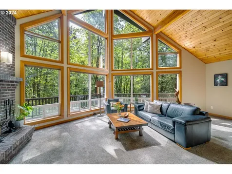 1111 NW 53rd Drive Portland OR 97210