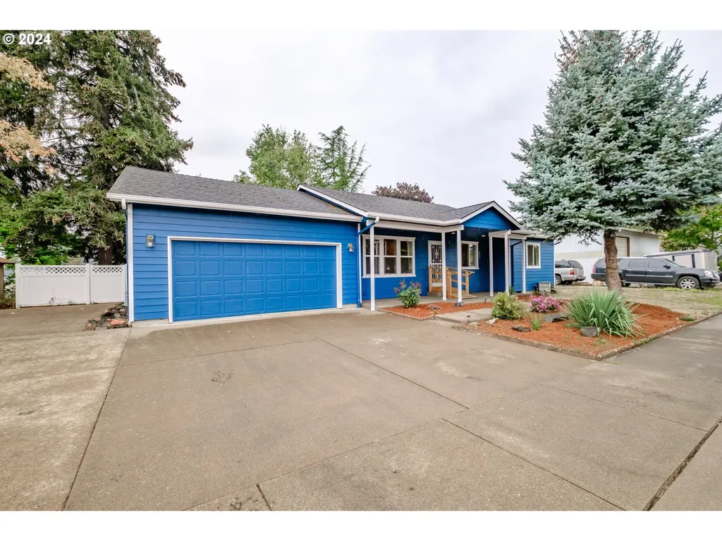22 N 5th Street Lebanon OR 97355