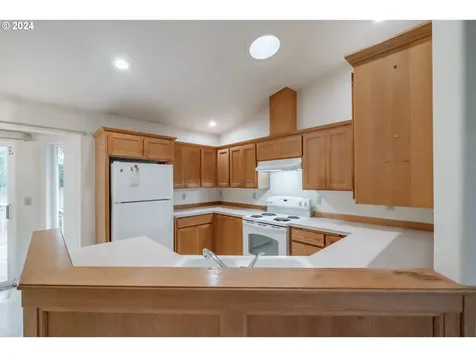 22 N 5th Street Lebanon OR 97355