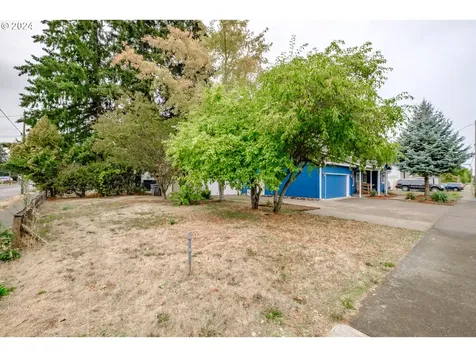 22 N 5th Street Lebanon OR 97355
