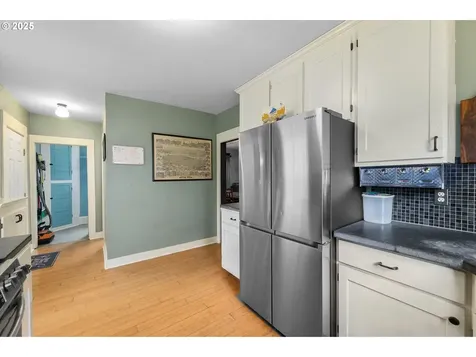 7127 NE 10th Avenue Portland OR 97211