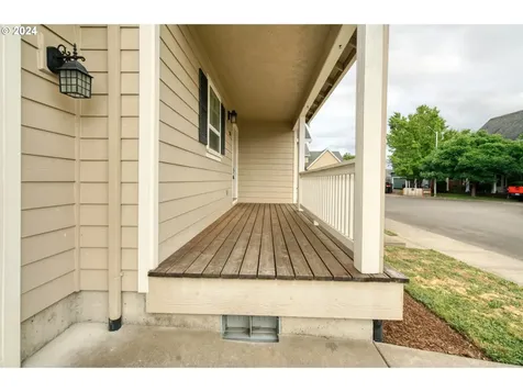 217 Nw Sagan Loop Sheridan OR 97378