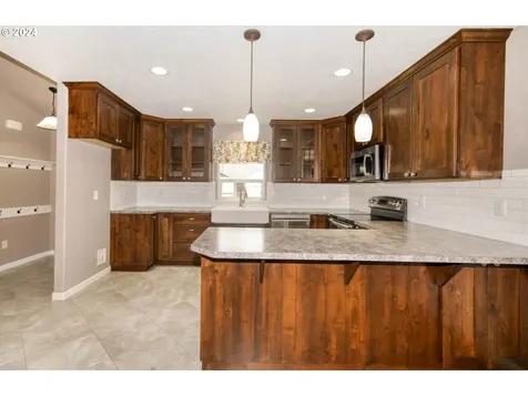 217 Nw Sagan Loop Sheridan OR 97378