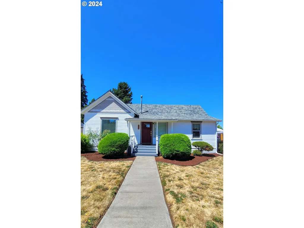 224 S Molalla Avenue Molalla OR 97038