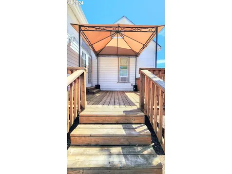 224 S Molalla Avenue Molalla OR 97038