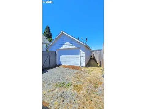 224 S Molalla Avenue Molalla OR 97038