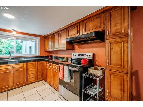 1466 Rainbow Drive Springfield OR 97477