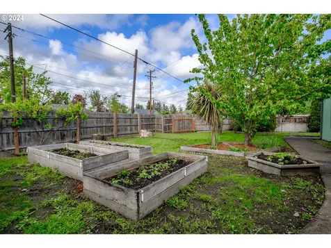 1466 Rainbow Drive Springfield OR 97477