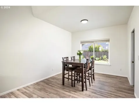 581 Se 9th Avenue Canby OR 97013