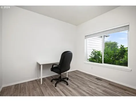 581 Se 9th Avenue Canby OR 97013