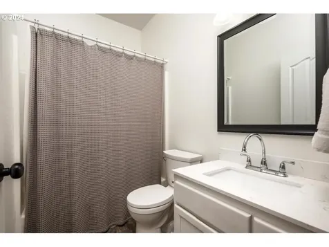 581 Se 9th Avenue Canby OR 97013