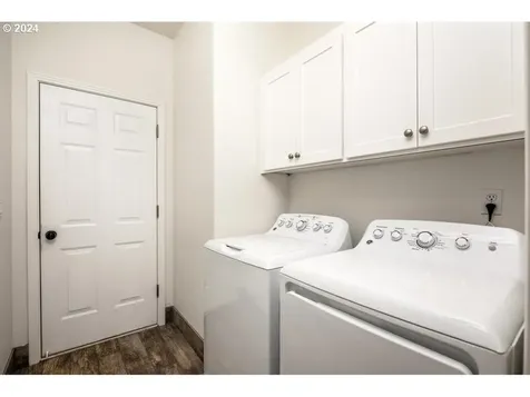 581 Se 9th Avenue Canby OR 97013