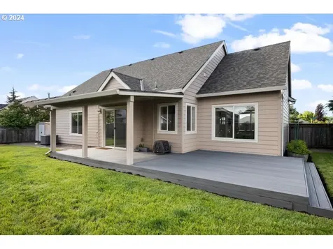 581 Se 9th Avenue Canby OR 97013