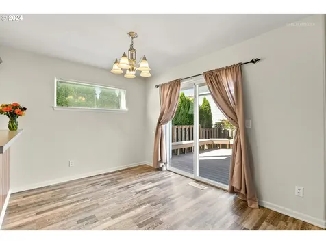 4333 NW Moon Valley Terrace Beaverton OR 97006