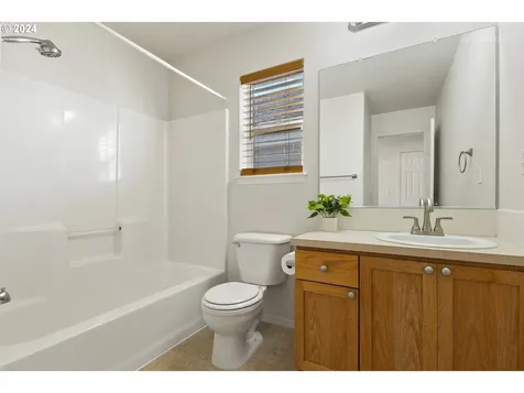4333 NW Moon Valley Terrace Beaverton OR 97006