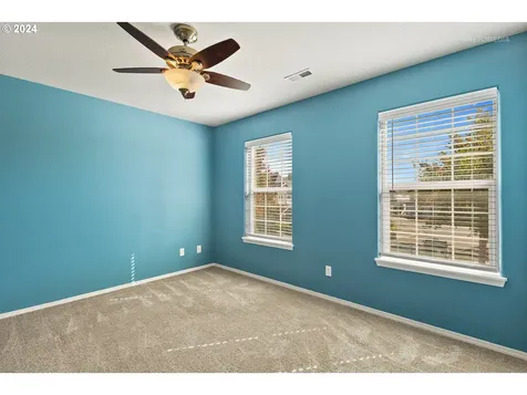 4333 NW Moon Valley Terrace Beaverton OR 97006