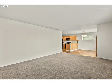 4333 NW Moon Valley Terrace Beaverton OR 97006