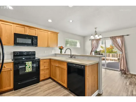 4333 NW Moon Valley Terrace Beaverton OR 97006