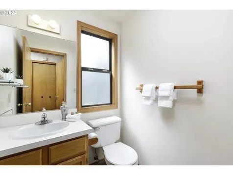 11905 Sw 34th Avenue Portland OR 97219