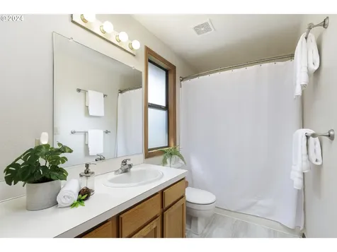 11905 Sw 34th Avenue Portland OR 97219