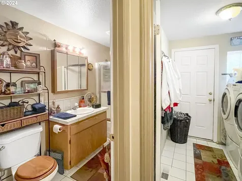 431 Melton Road Castle Rock WA 98611