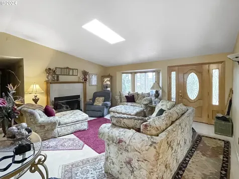 431 Melton Road Castle Rock WA 98611