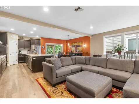 3791 SE Willamette Avenue Hillsboro OR 97123
