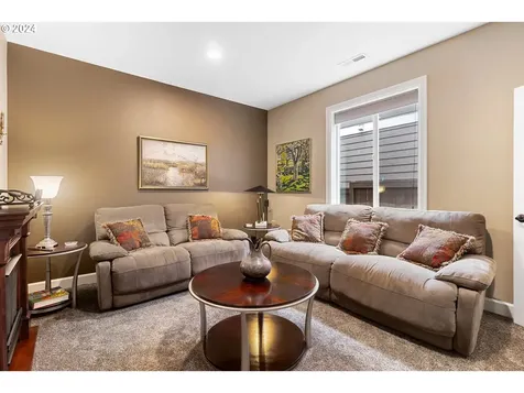 3791 SE Willamette Avenue Hillsboro OR 97123