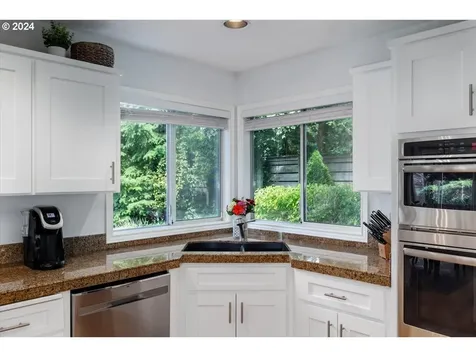 10707 Sw Heron Circle Beaverton OR 97007