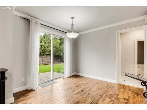 14203 Se Pine Court Portland OR 97233