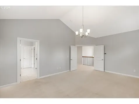14203 Se Pine Court Portland OR 97233
