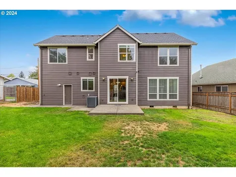 14203 Se Pine Court Portland OR 97233
