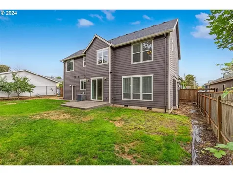 14203 Se Pine Court Portland OR 97233