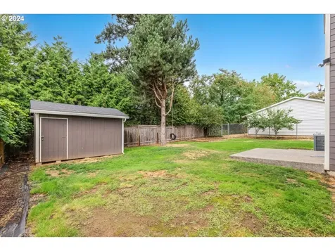 14203 Se Pine Court Portland OR 97233