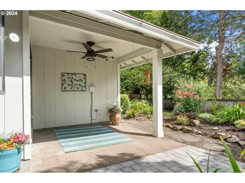 15860 Sw Highland Court Portland OR 97224