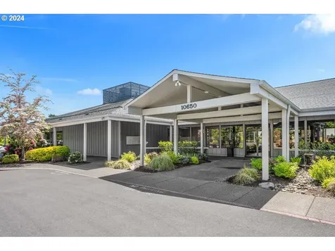15860 Sw Highland Court Portland OR 97224