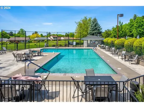 15860 Sw Highland Court Portland OR 97224