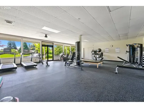 15860 Sw Highland Court Portland OR 97224