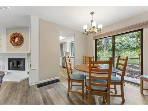 15860 Sw Highland Court Portland OR 97224