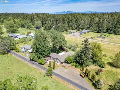25683 Perkins Road Veneta OR 97487