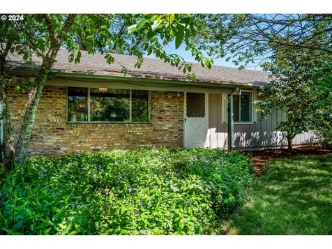 25683 Perkins Road Veneta OR 97487