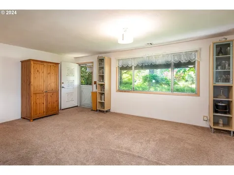 25683 Perkins Road Veneta OR 97487