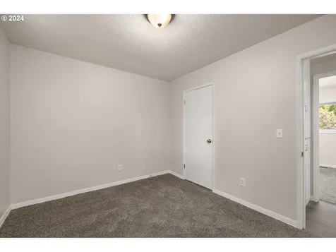 8727 N Washburne Avenue Portland OR 97217