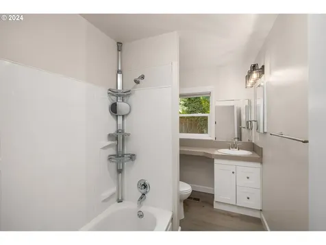 8727 N Washburne Avenue Portland OR 97217
