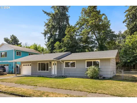 8727 N Washburne Avenue Portland OR 97217