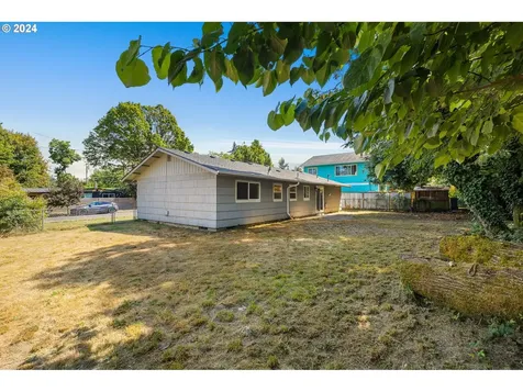 8727 N Washburne Avenue Portland OR 97217