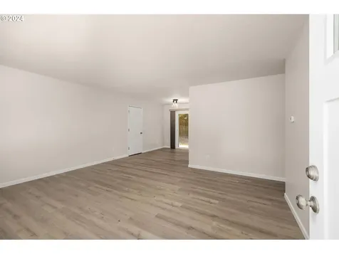 8727 N Washburne Avenue Portland OR 97217