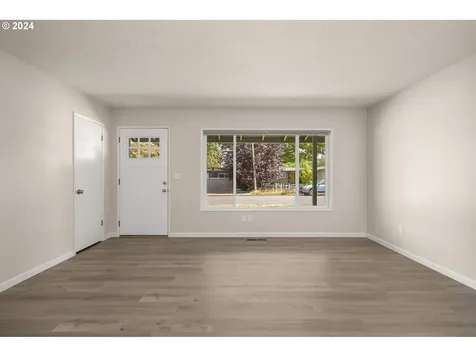 8727 N Washburne Avenue Portland OR 97217