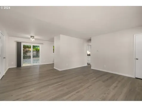 8727 N Washburne Avenue Portland OR 97217
