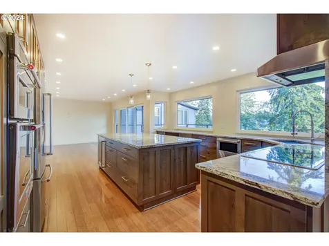 2111 NW 138th Street Vancouver WA 98685